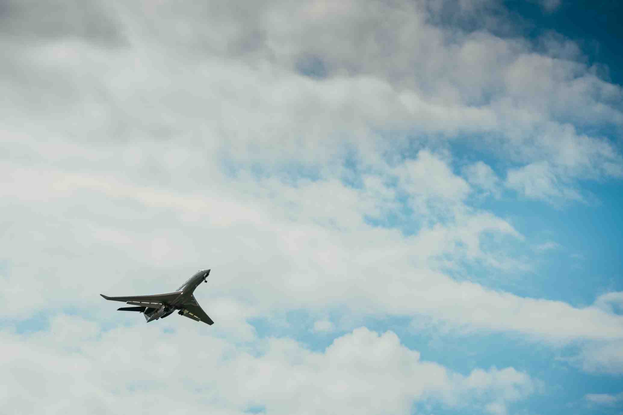 Self-Booking Tool Benefits for Employees and Finance Teams